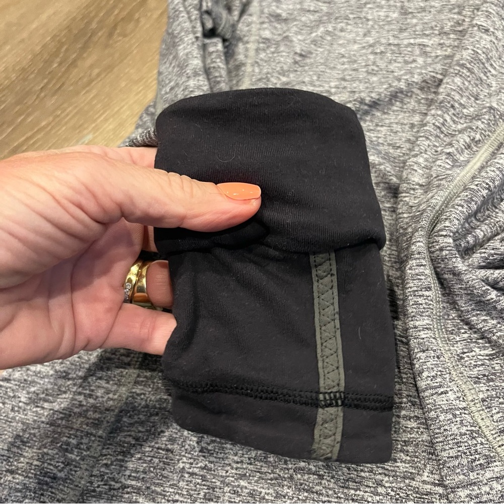 LULULEMON Think Fast Pullover - Picture 9 of 14